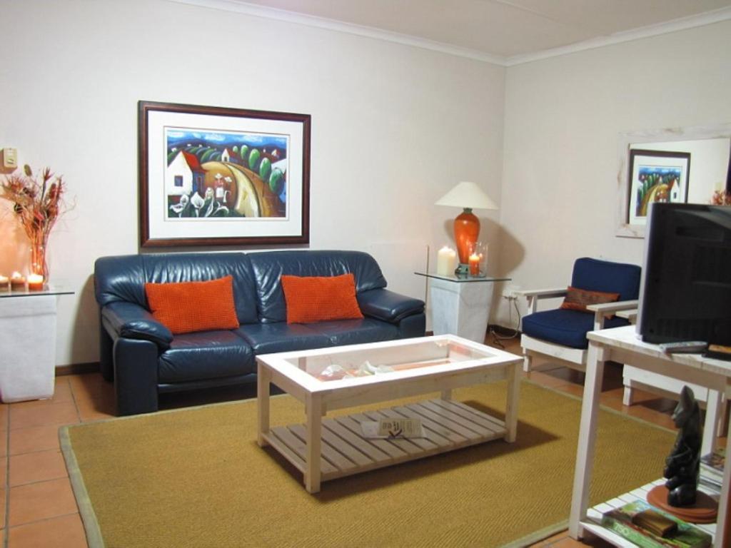 Montagu Four Seasons Apartment Room photo